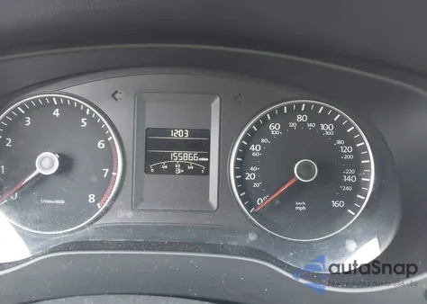 2014 Volkswagen Jetta 1.8T Se z USA, uszkodzony, nr VIN 3VWD17AJ6EM249208